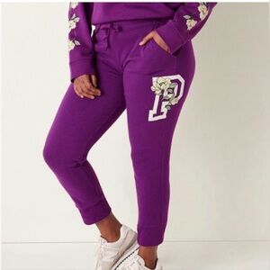 Victoria's Secret PINK Lounge Jogger Pants Purple w/ Floral Logo